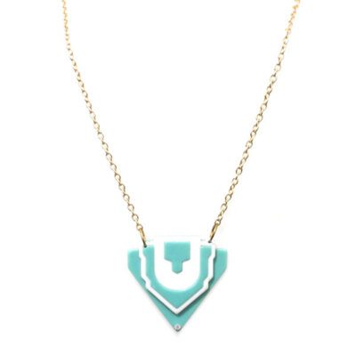 Colar Dourado Longo com Acrílico Verde e Branco