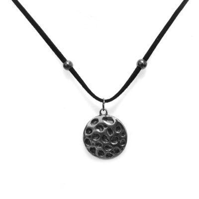 Gargantilha Hippie Preto e Prata