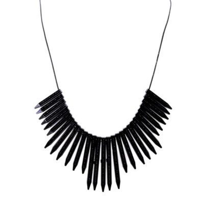 Maxi Colar Preto com Pontas