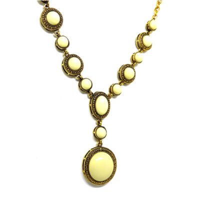 Colar Boho Dourado com Creme