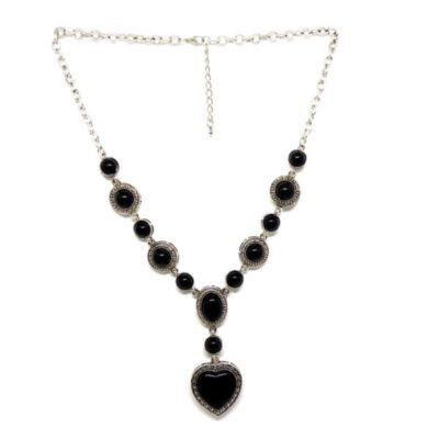 Colar Boho Prata com Coração Preto