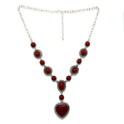 Colar Boho Prata com Coração Vermelho