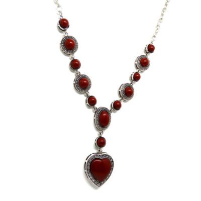 Colar Boho Prata com Coração Vermelho